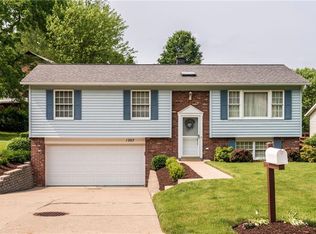 1207 Cobblewood Dr, Bethel Park, PA 15102