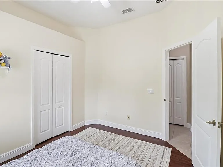1124 Cypress Loft Pl — Photo 43