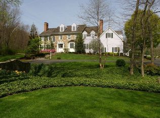 6 Glennon Farm Ln, Lebanon, NJ 08833