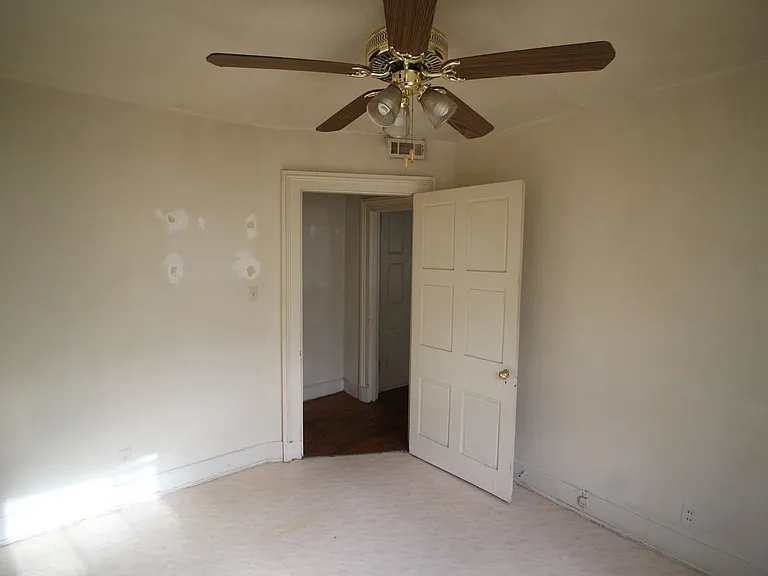 710 Saint Paul — Photo 8