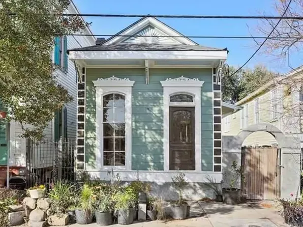 2223 Dauphine St, New Orleans, LA 70117