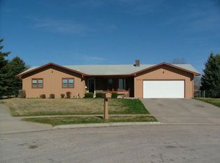 3719 Freedom Ct, Rapid City, SD 57701