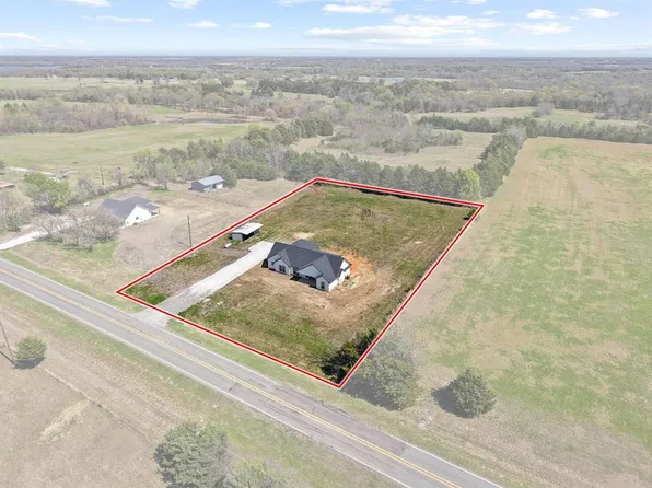 1 E Fm 1396, Windom, TX 75492