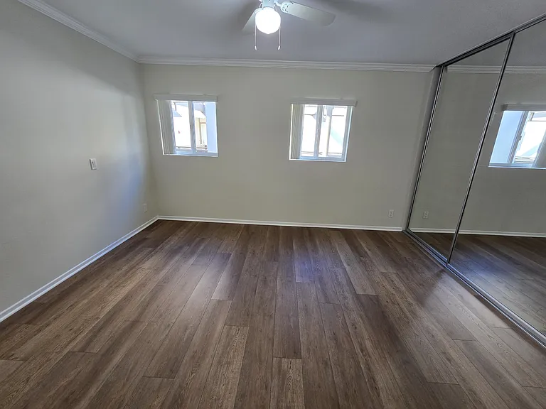 Laguna del Rey Apartments — Photo 67