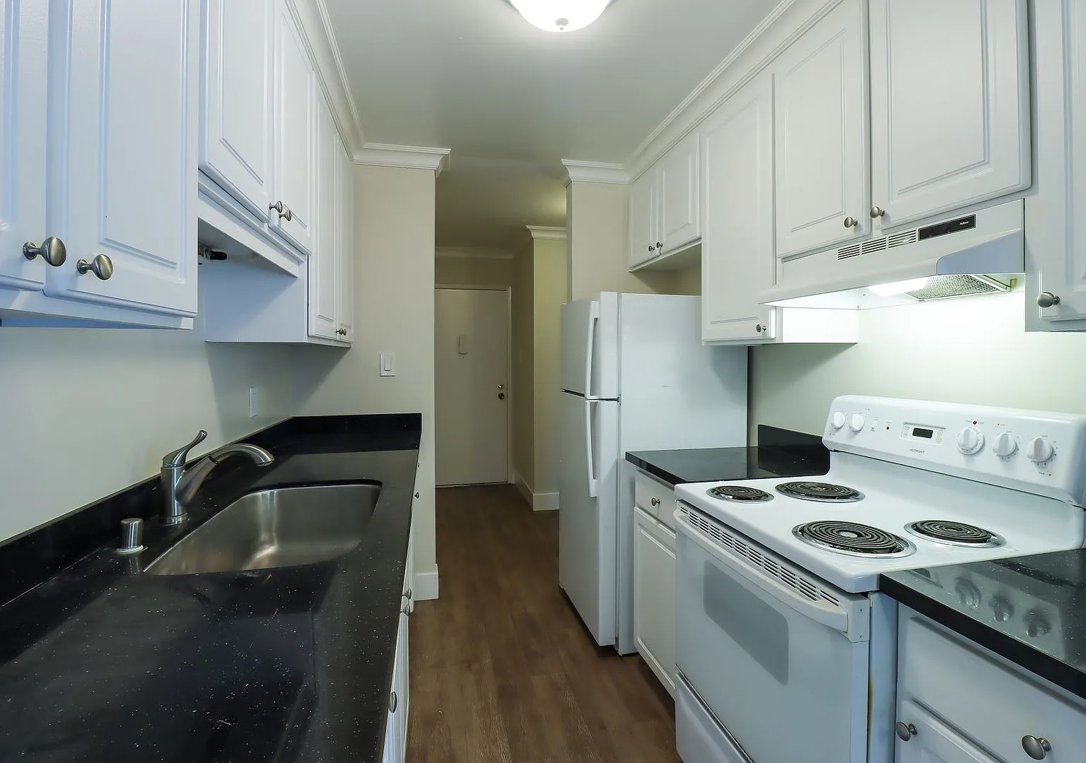 4747 Atherton Ave — Photo 2