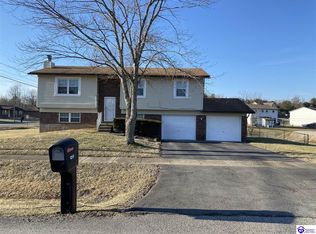 1215 Payton Pl, Radcliff, KY 40160