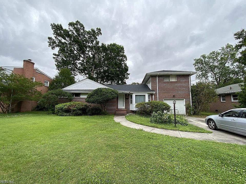 1st image of 13 Lois Ln