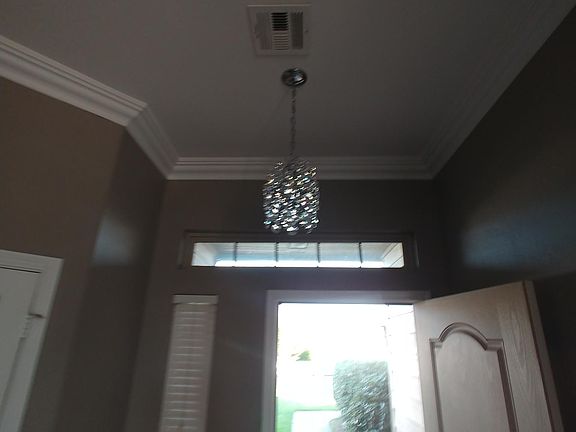 3rd image of 2405 Thornberry Ln
