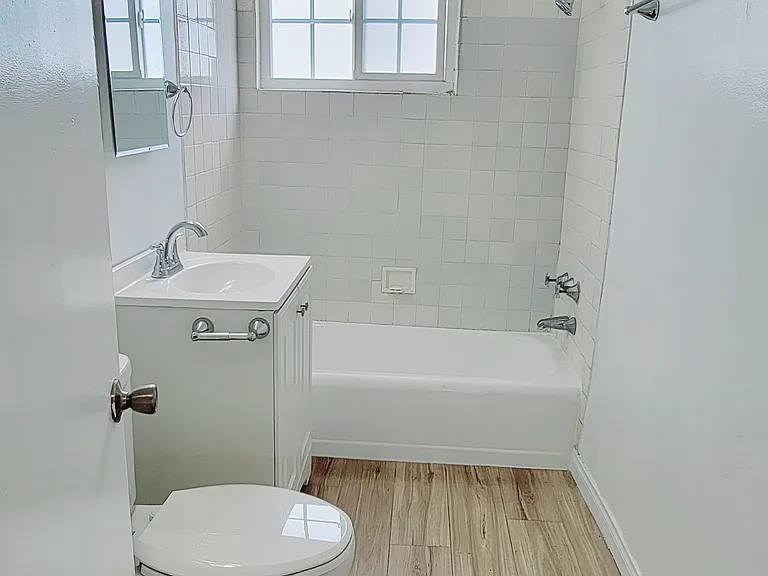 4045 Slauson Ave #21 — Photo 8