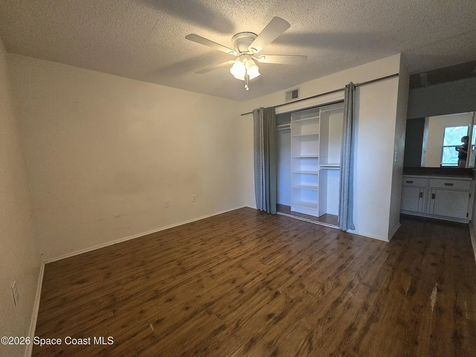 2 bed, 2.0 bath, 977 sqft, $1,700 — Photo 4