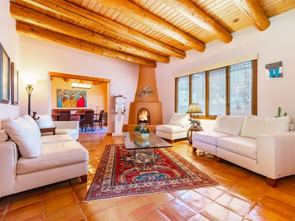 609 Vista De La Ciudad, Santa Fe, NM 87501