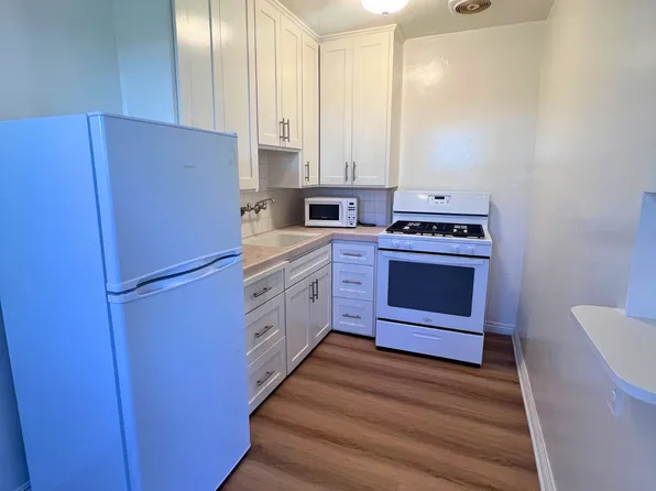 1426-1438 W. Summit St. Long Beach, CA 90810, 1426-1438 W Summit St #3, Long Beach, CA 90810