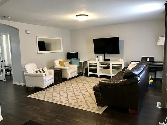 5th image of 10412 N Bayhill Dr