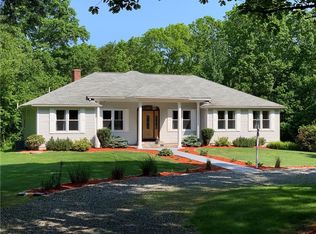 76 W Log Bridge Rd, West Greenwich, RI 02817