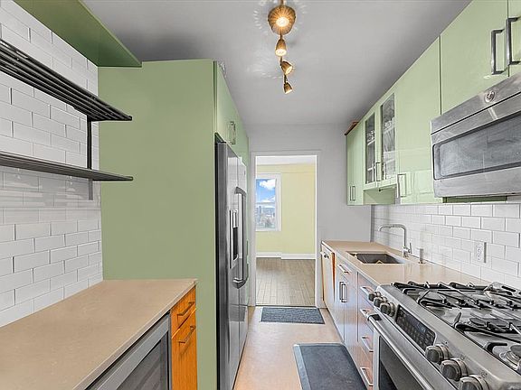5th image of 555 Kappock St APT 17E