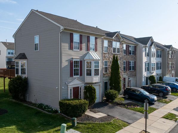 237 Windsor Ct, Quakertown, PA 18951