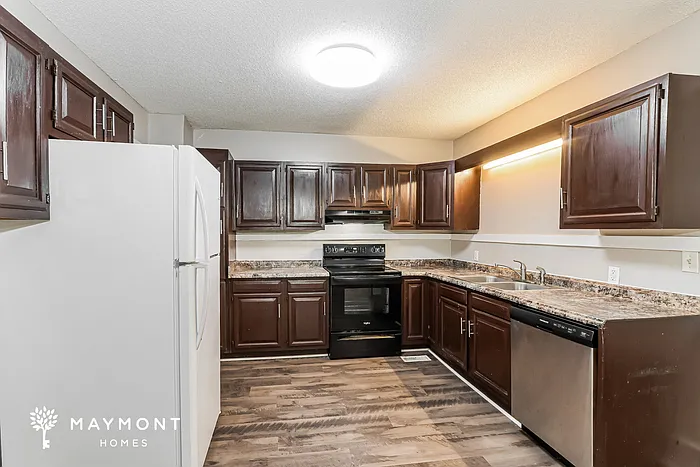 2358 Forster St — Photo 8