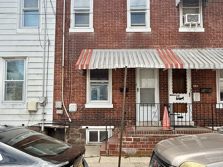 163 Tremont St — Photo 2