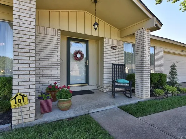 5345 S 74th Ave E, Tulsa, OK 74145