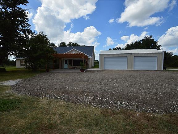4th image of 2831 Old Mineral Wells Hwy