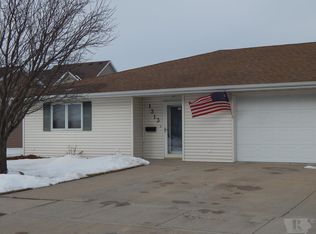 1313 Michael Ave, Grinnell, IA 50112