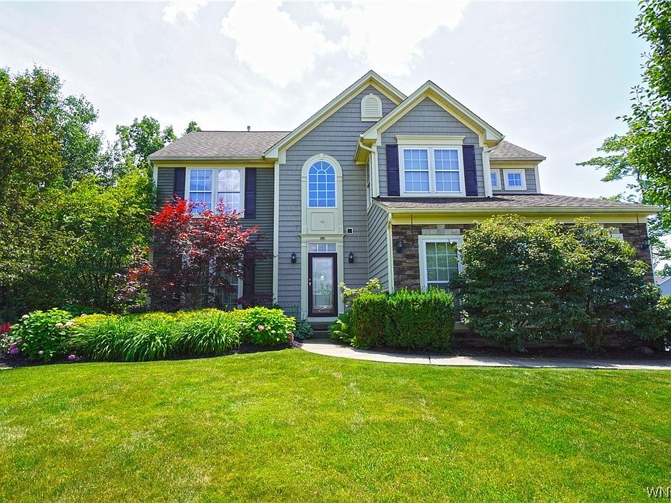 1st image of 51 Breezewood Dr