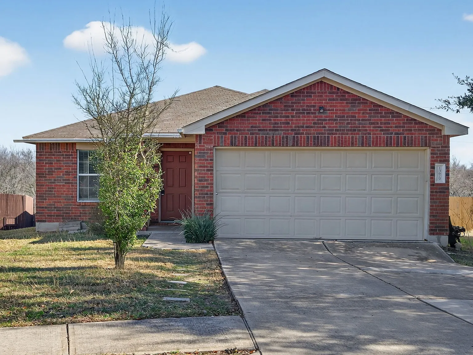 3 bed, 1667 sqft, $1,900 — Photo 1