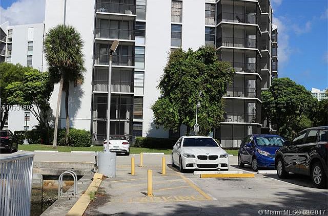 1st image of 3401 N Country Club Dr APT 103