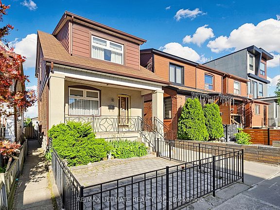 2nd image of 494 Oakwood Ave W