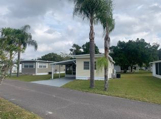5046 Peninsula St, Zephyrhills, FL 33541