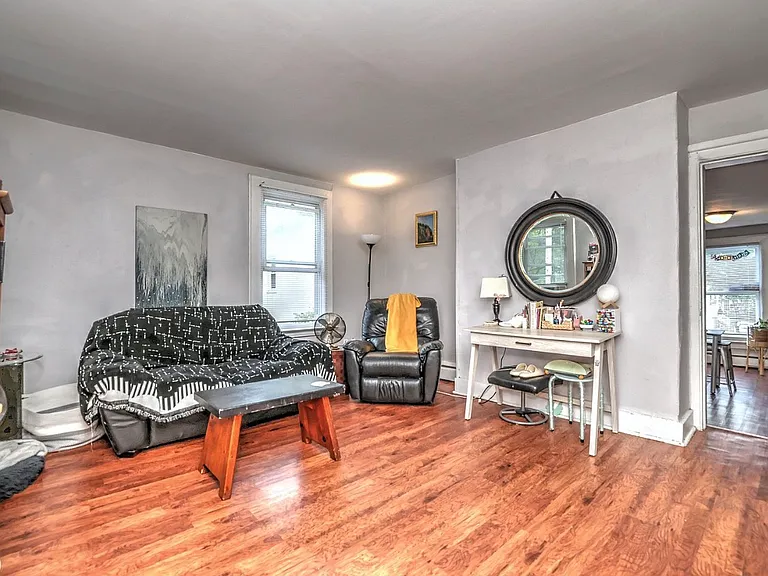4 Jefferson St #2 — Photo 3