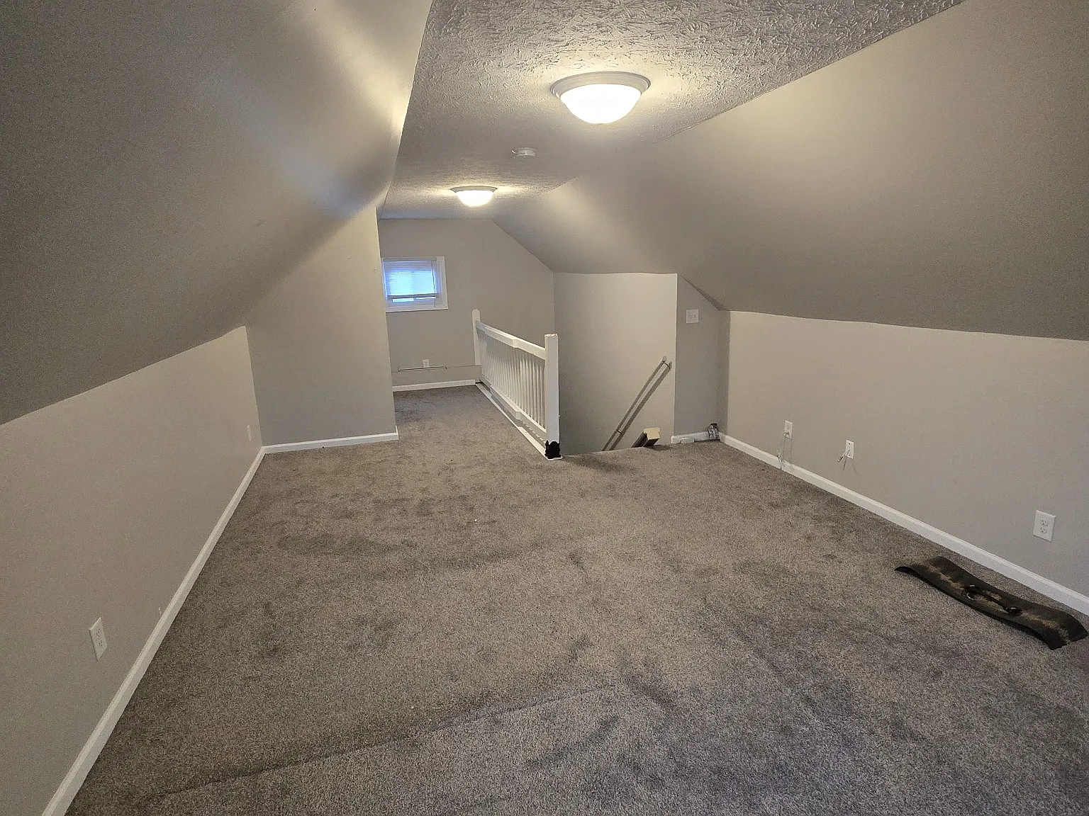 4 bed, 1800 sqft, $1,800 — Photo 4