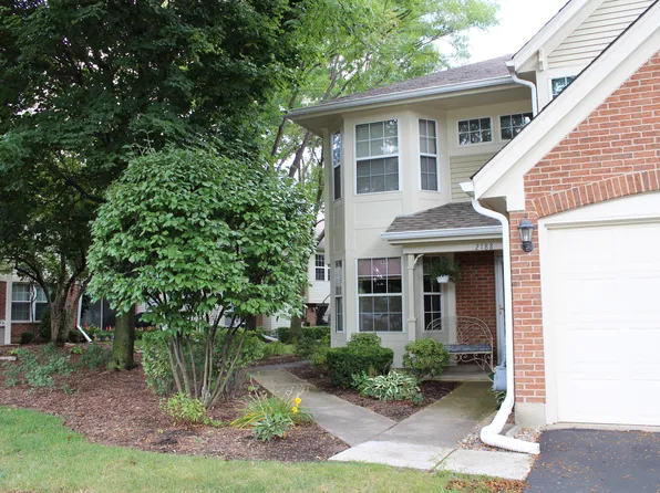 2186 Camden Ln, Hanover Park, IL 60133
