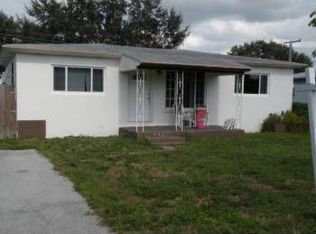 6413 Mayo St, Hollywood, FL 33023