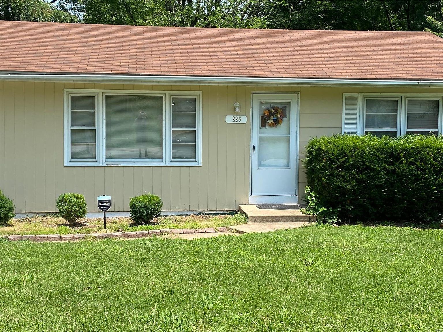 225 Flora Dr, Saint Louis, MO 63135 Zillow
