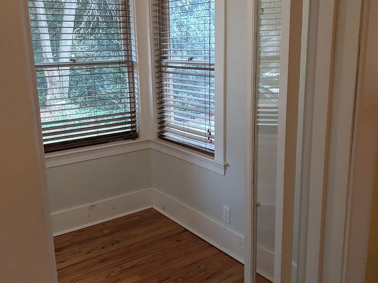1/2 Fairview Rd — Photo 7