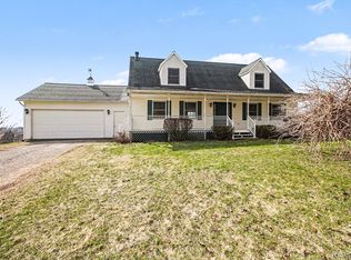 8806 Bergin Rd, Howell, MI 48843