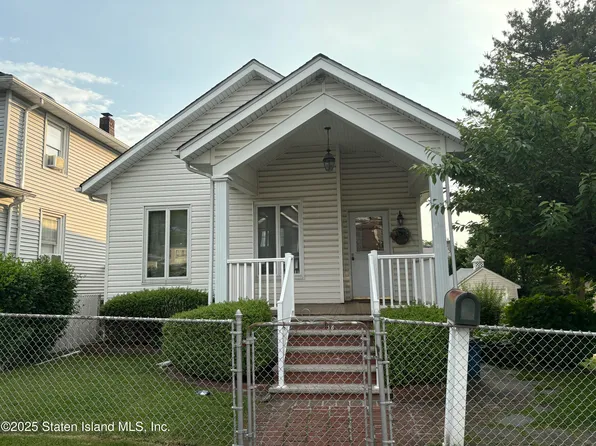 38 Quinlan Ave, Staten Island, NY 10314