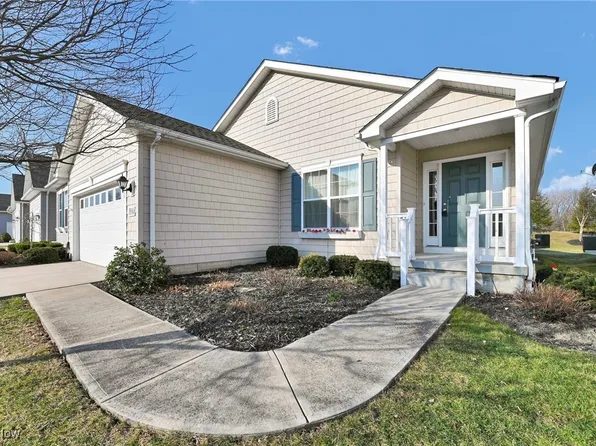 3360 Robin Ln, Lorain, OH 44053