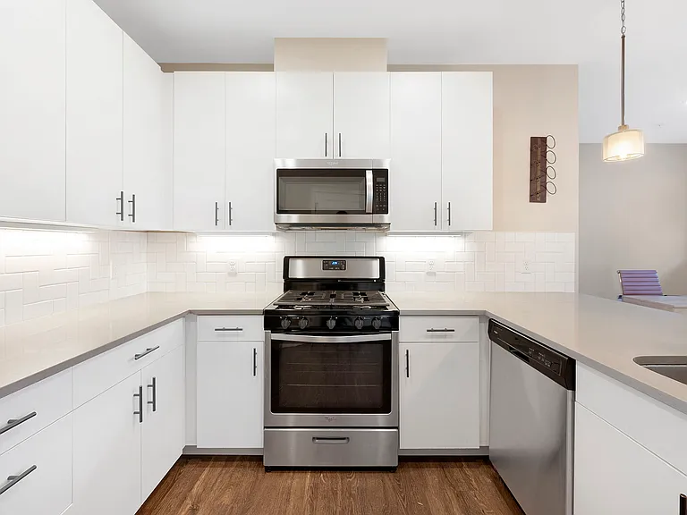 2729 W 28th Ave #301 — Photo 13