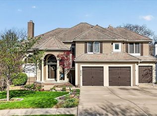 26418 W 109th Ter, Olathe, KS 66061