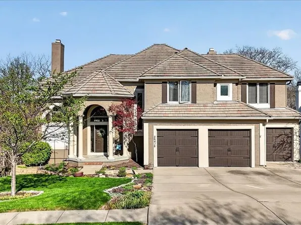 26418 W 109th Ter, Olathe, KS 66061