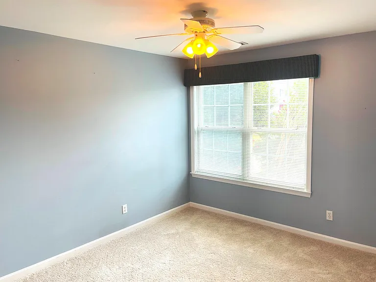 9 Scarlet Oak Cir — Photo 13