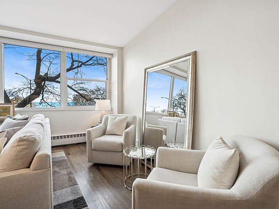 3rd image of 1150 N Lake Shore Dr APT 2D