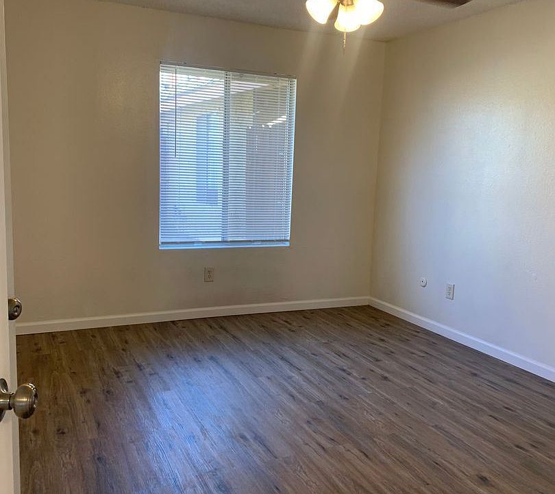 1st image of 1178 Beverly Dr #D