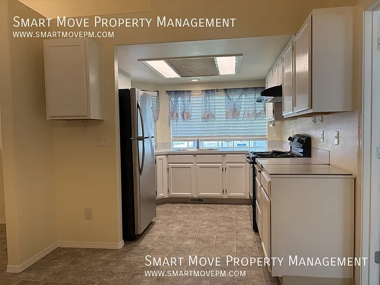 1241 E Ringneck Ct — Photo 7