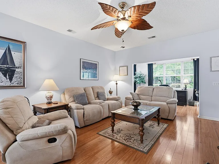 149 Lazy Daisy Dr — Photo 15
