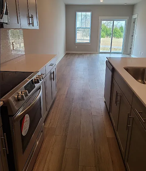 383 Casper Dr — Photo 5
