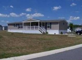 679 Fox Pointe Dr, Dover, DE 19904