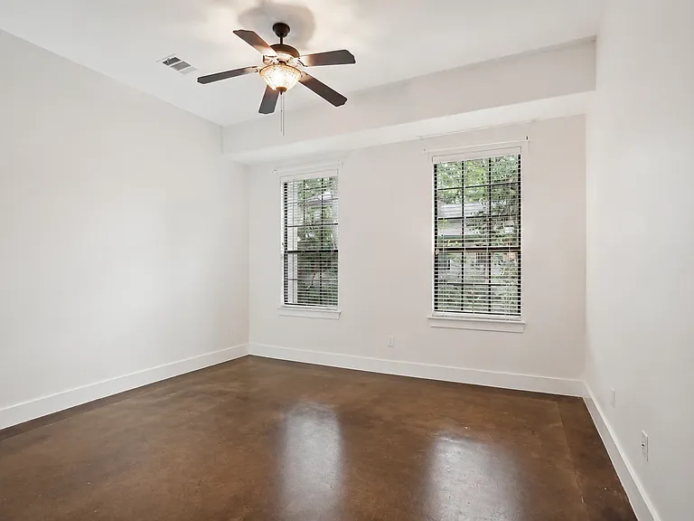 2309 Kinney Rd — Photo 10